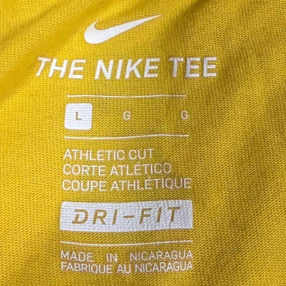 Nike Los Angeles Lakers LeBron James 23 Dri-FIT Shirt Yellow Mens Large NBA Tee